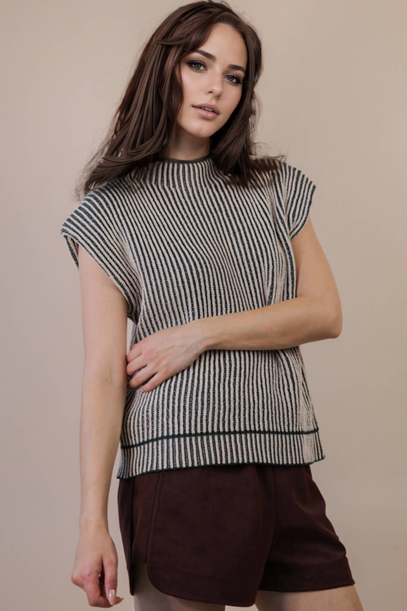 VERY J - 12W3388N-Two Tone Ribbed Knit Sweater Vest