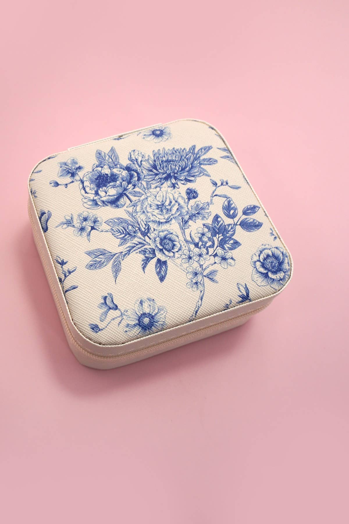 Valentine's Jewelry Box Travel