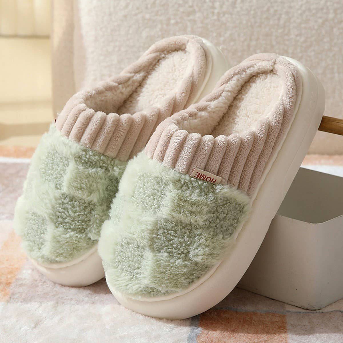 CHECKERED SLIPPERS