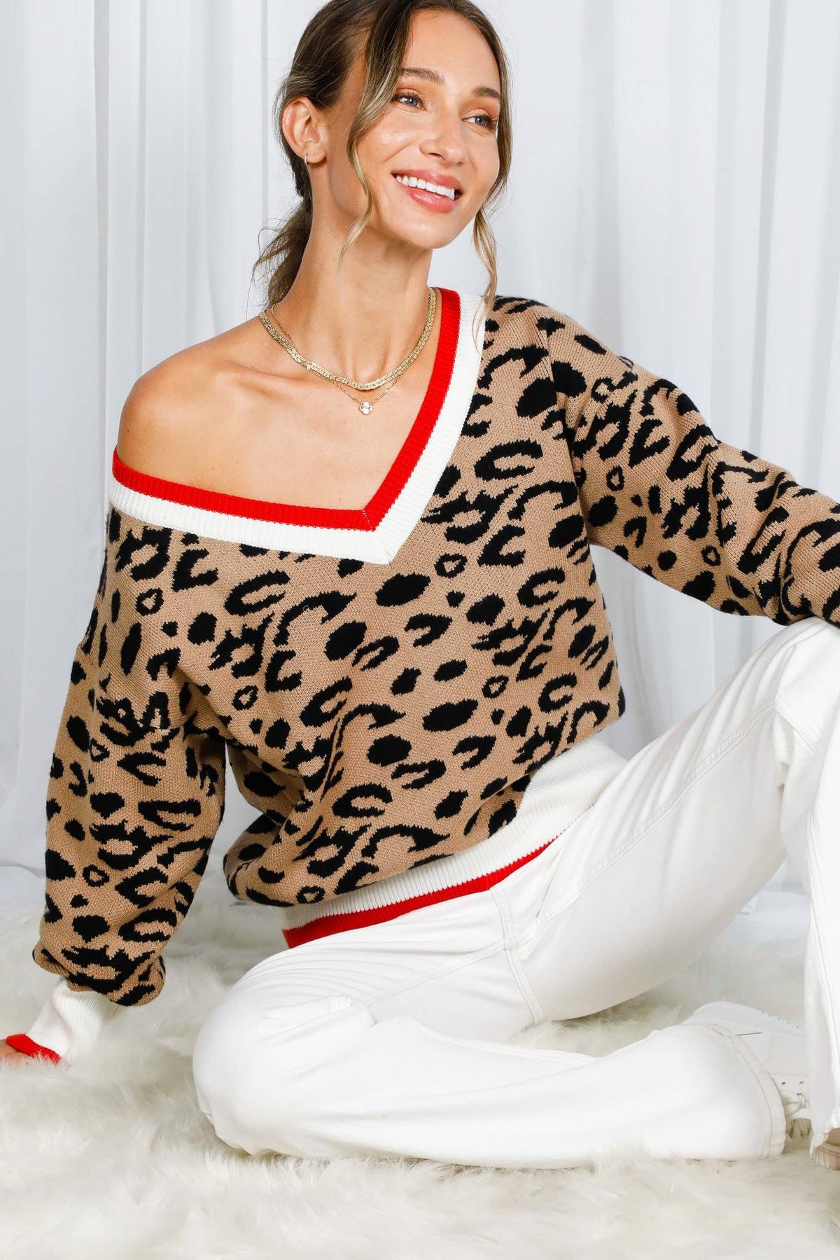 Vine & Love - Leopard Pattern V-Neck Contrast Rib Knitted Sweater VT82601