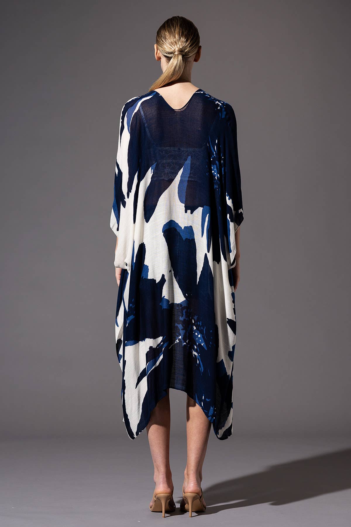 Urbanista - Sweeping Floral Kimono