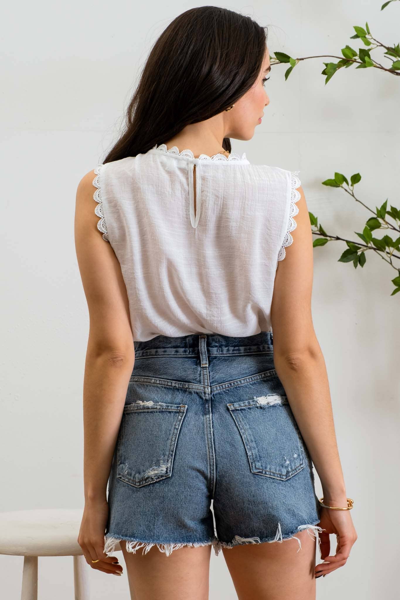 Blu Pepper - SLEEVELESS LACE EDGE WOVEN TOP