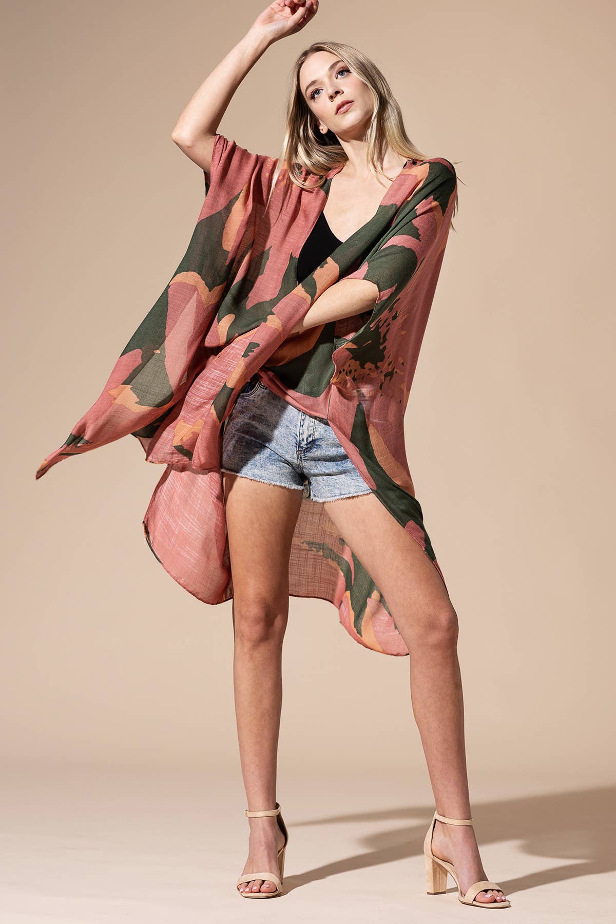 Urbanista - Sweeping Floral Kimono