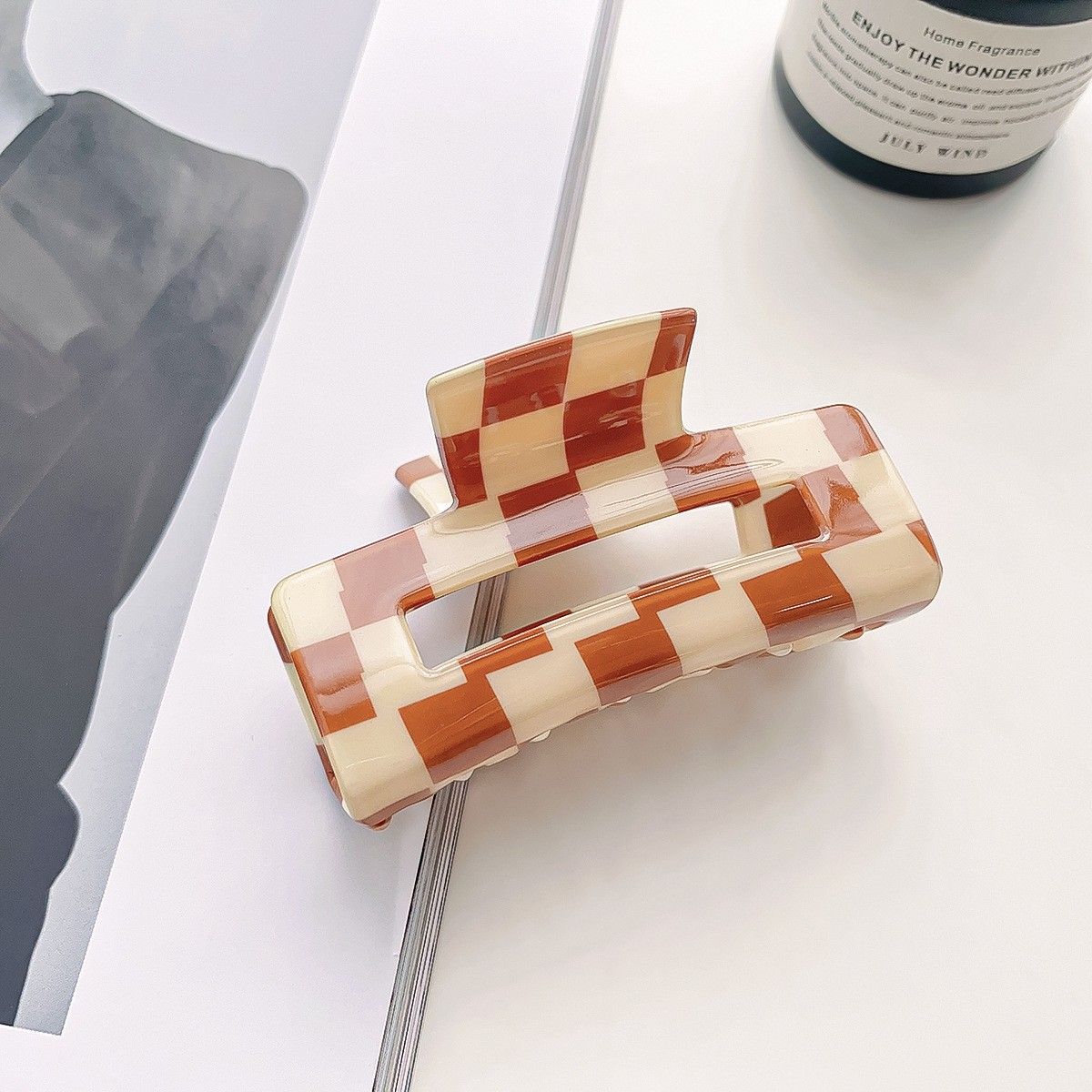 ACCITY - Checkerboard Hair Claw – Candy Color Acetate Look_CWMM10084