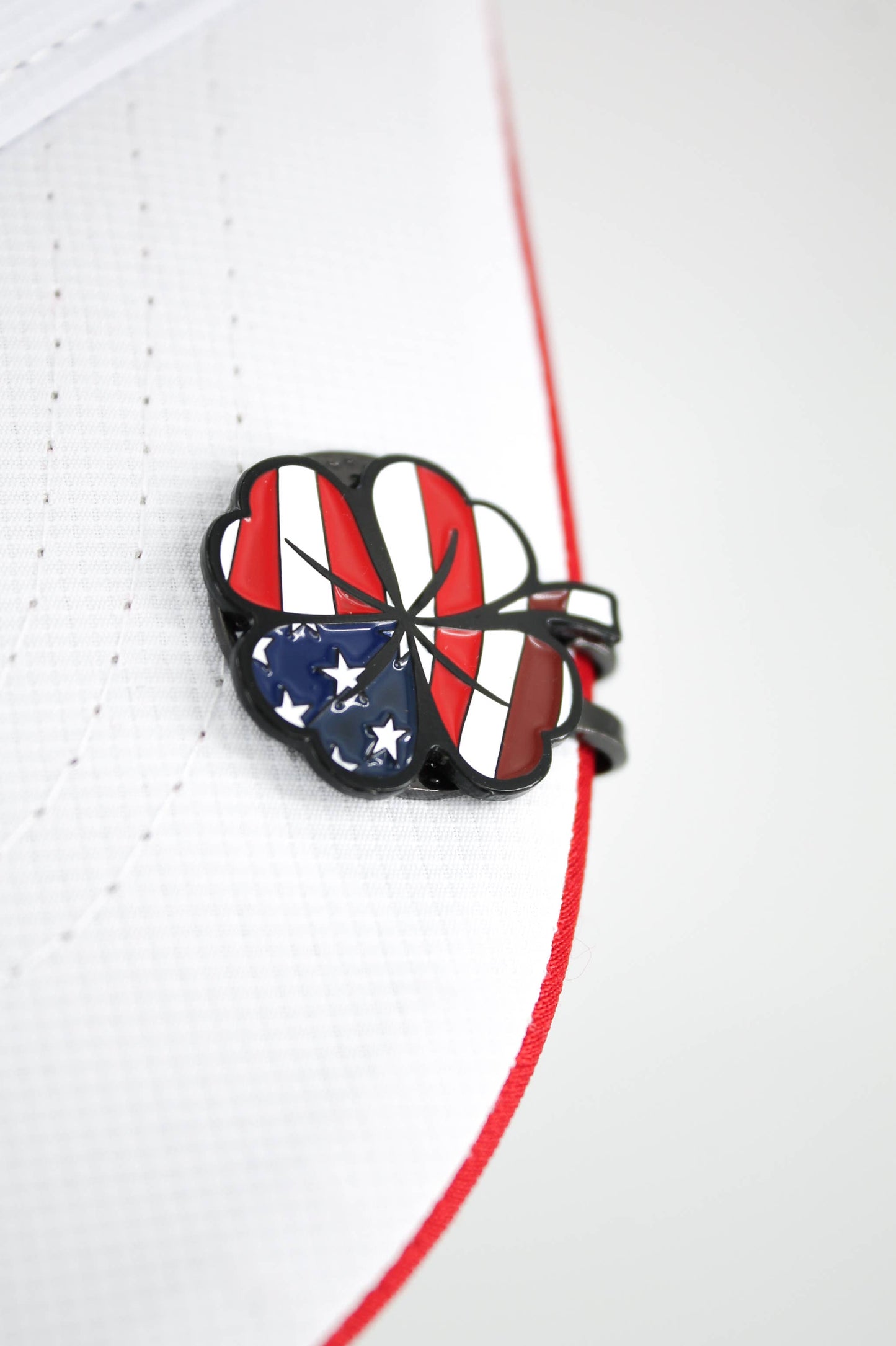 USA Clover Golf Ball Marker + Magnetic Hat Clip