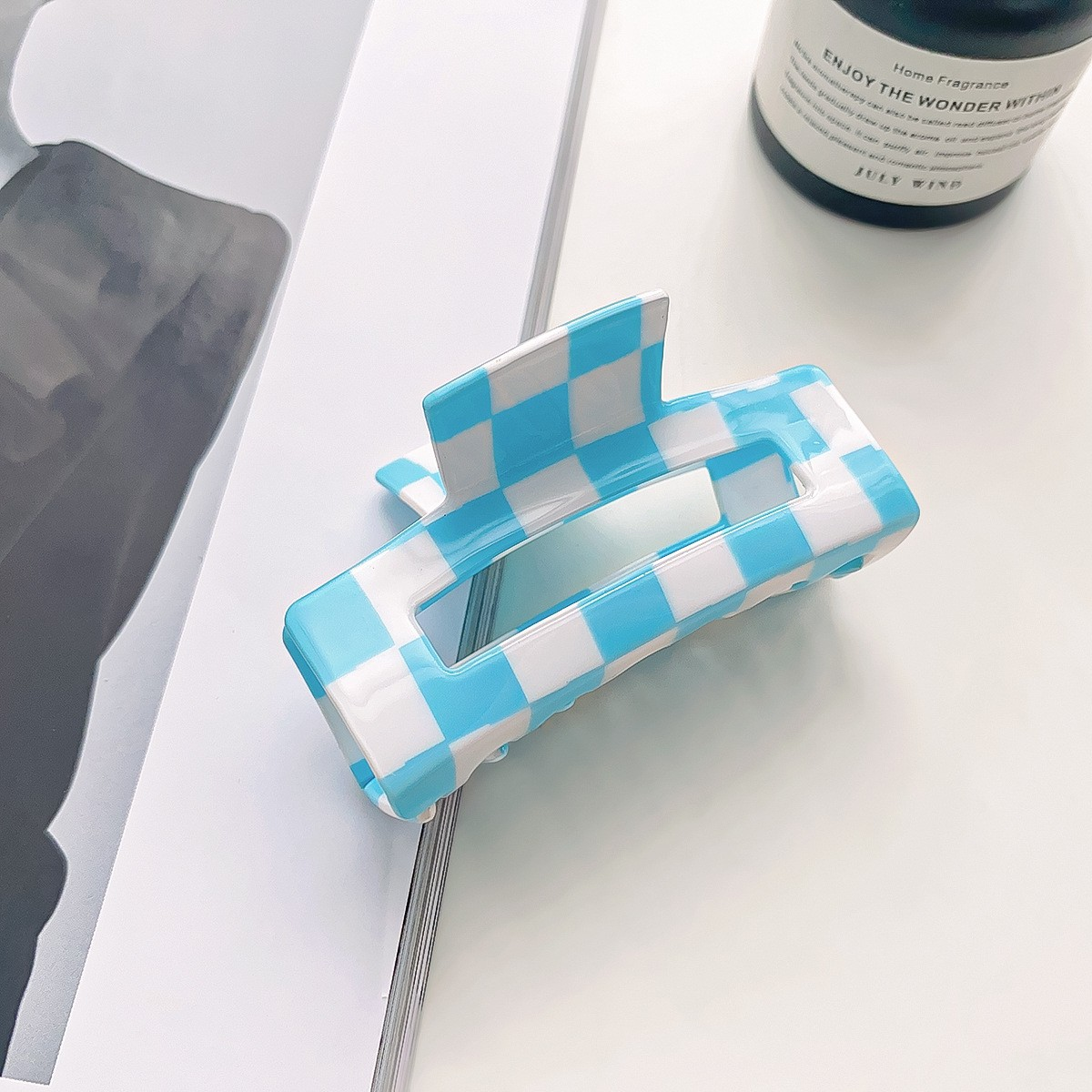 ACCITY - Checkerboard Hair Claw – Candy Color Acetate Look_CWMM10084