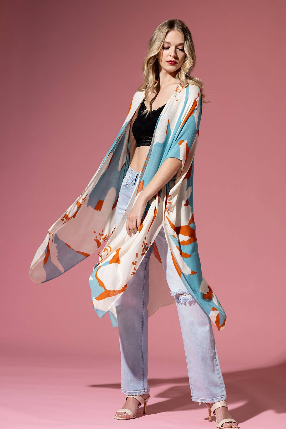 Urbanista - Sweeping Floral Kimono