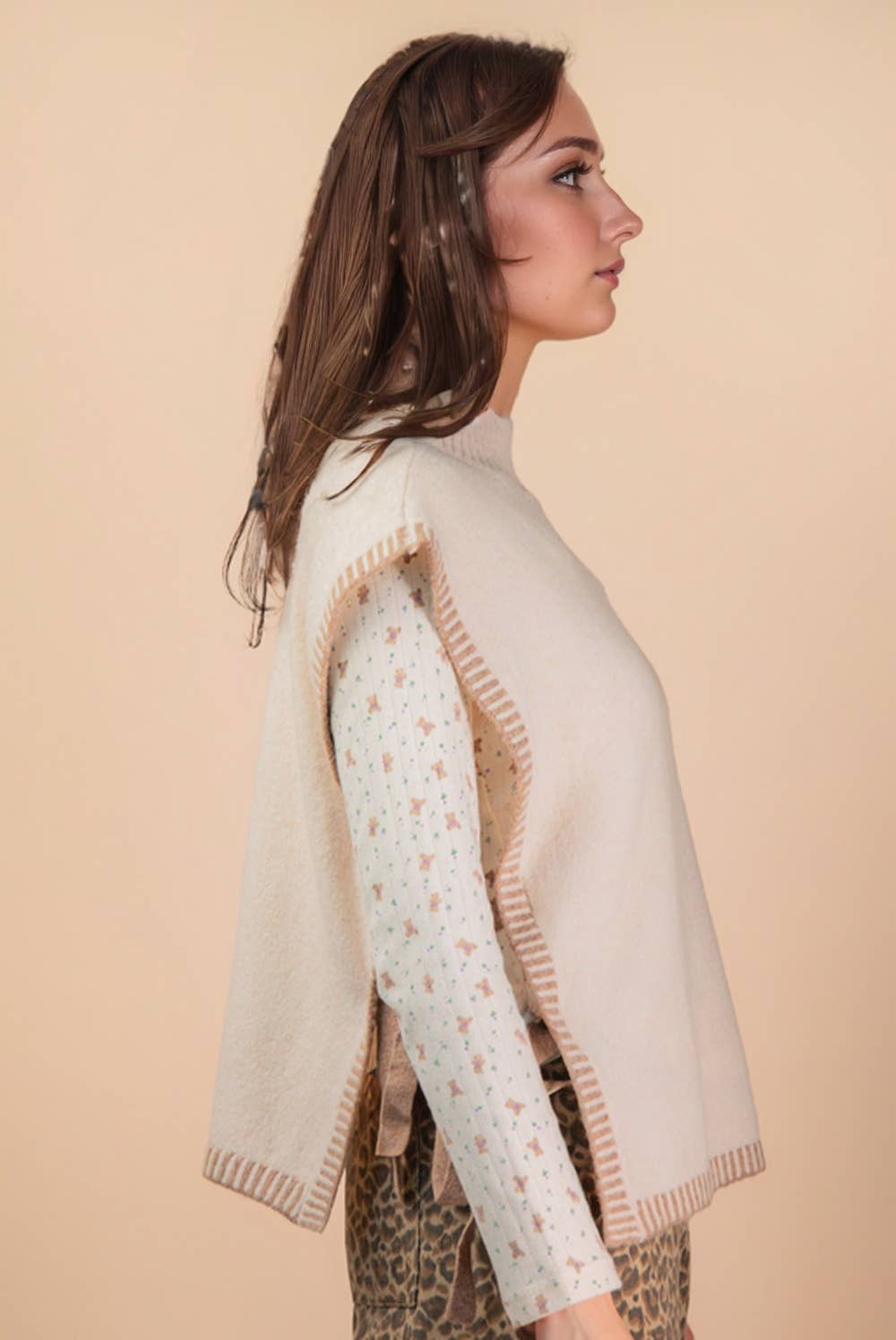 VERY J - 12W3547N-Side Tie Detail Knit Sweater Vest Top