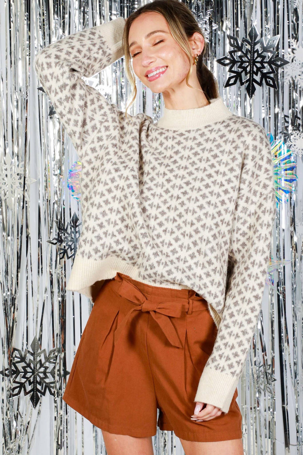 Vine & Love - Geometric Pattern Mock Neck Knitted Sweater Top VT81923