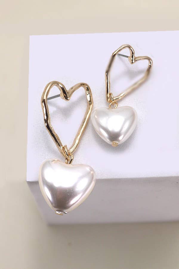 JOSSLYN by wall to wall - HAMMER HEART PEARL HEART DROP EARRINGS | 80E3222