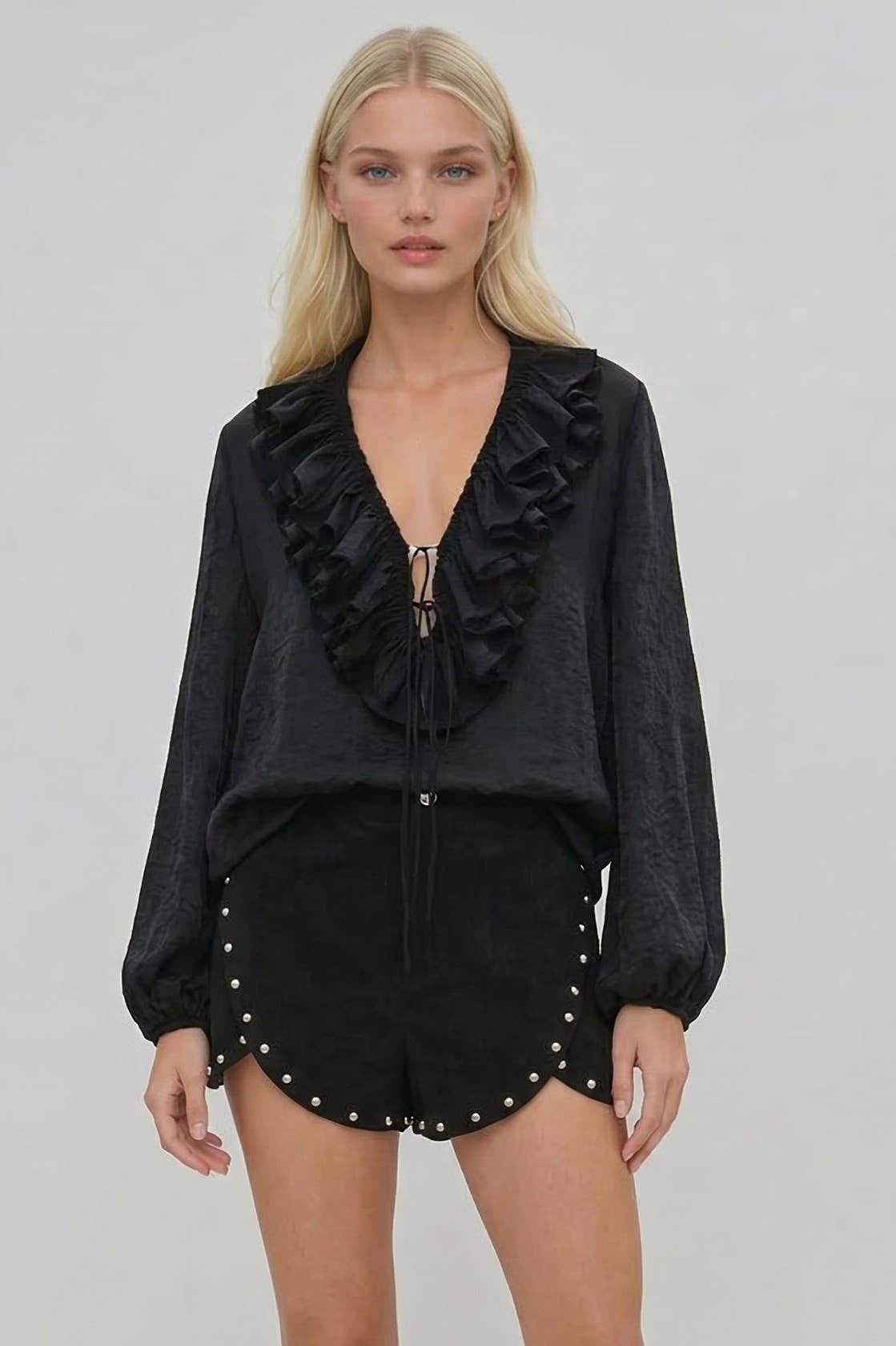 WISTERIA LANE - HEAVY WEIGHT STUDDED FAUX SUEDE SHORTS W2423PIA BLACK
