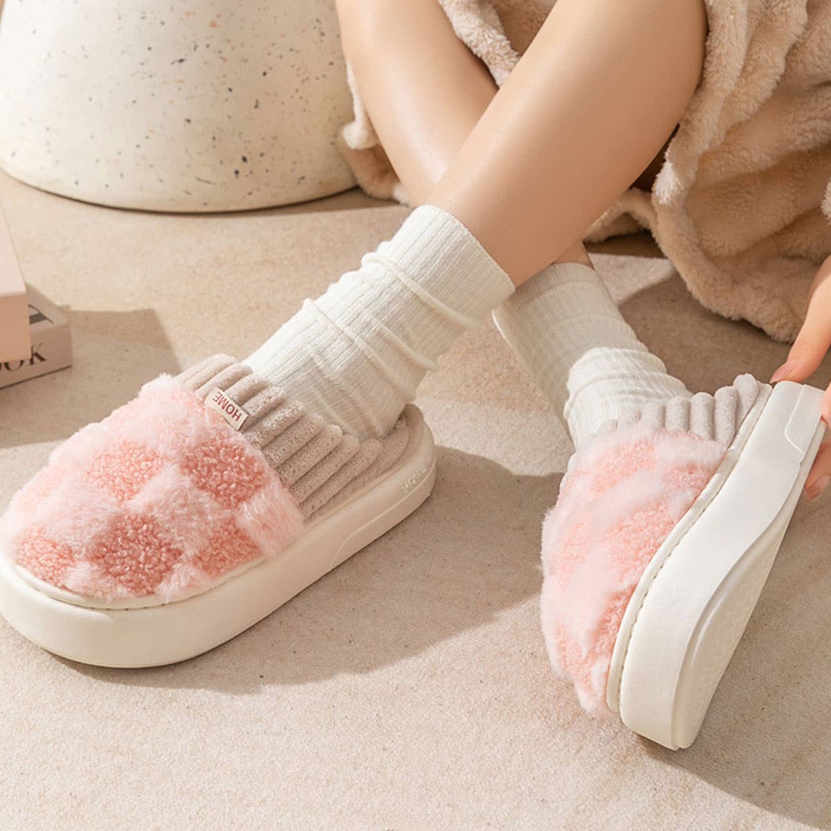 CHECKERED SLIPPERS