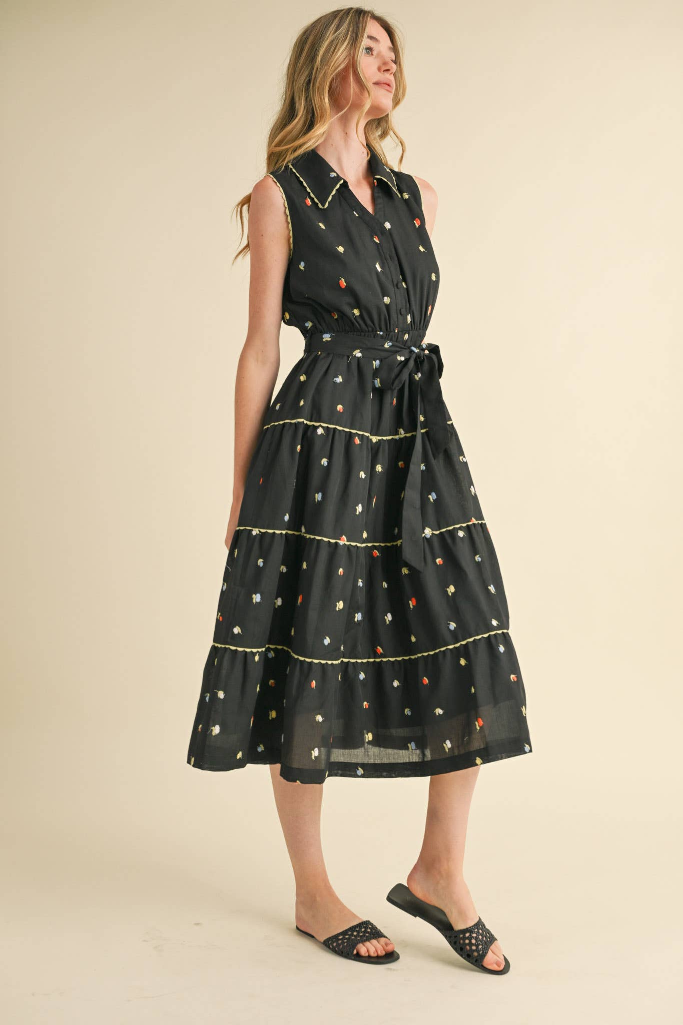 &MERCI - BUTTON DOWN EMBROIDERED MIDI DRESS MDR3592: Black Multi / M