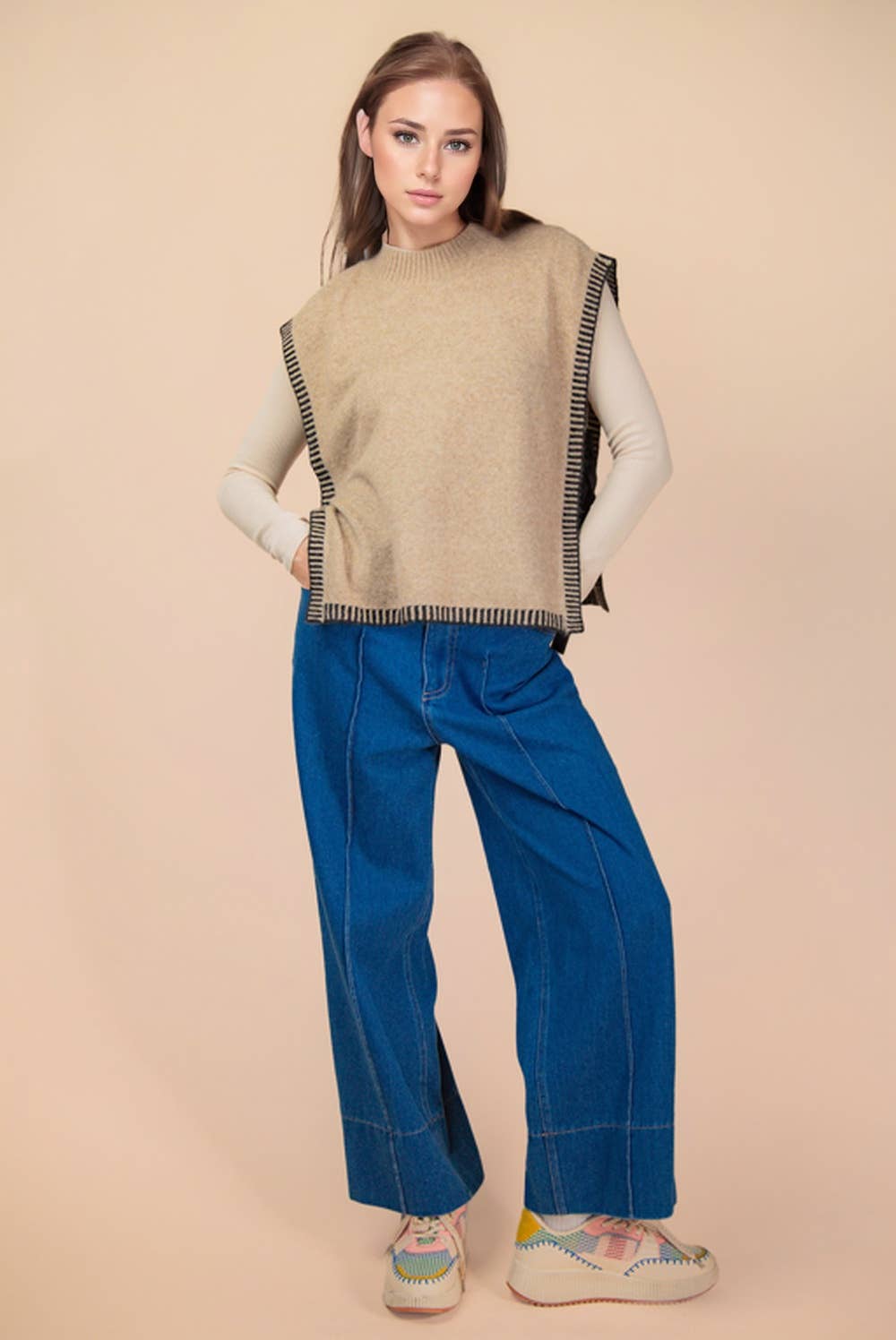 VERY J - 12W3547N-Side Tie Detail Knit Sweater Vest Top