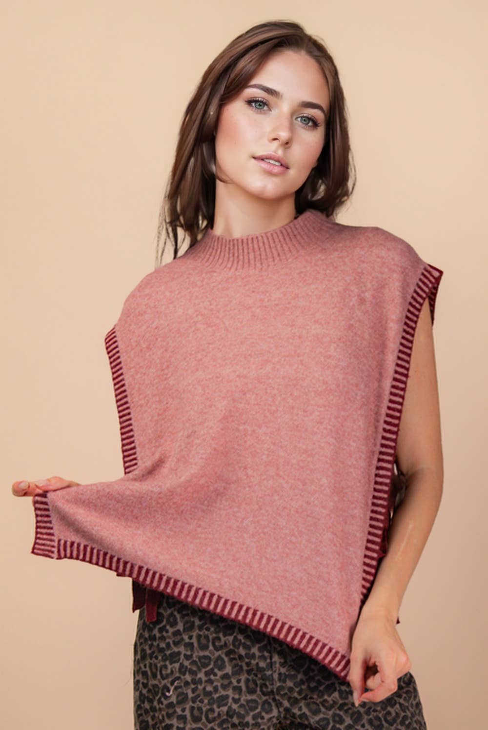 VERY J - 12W3547N-Side Tie Detail Knit Sweater Vest Top