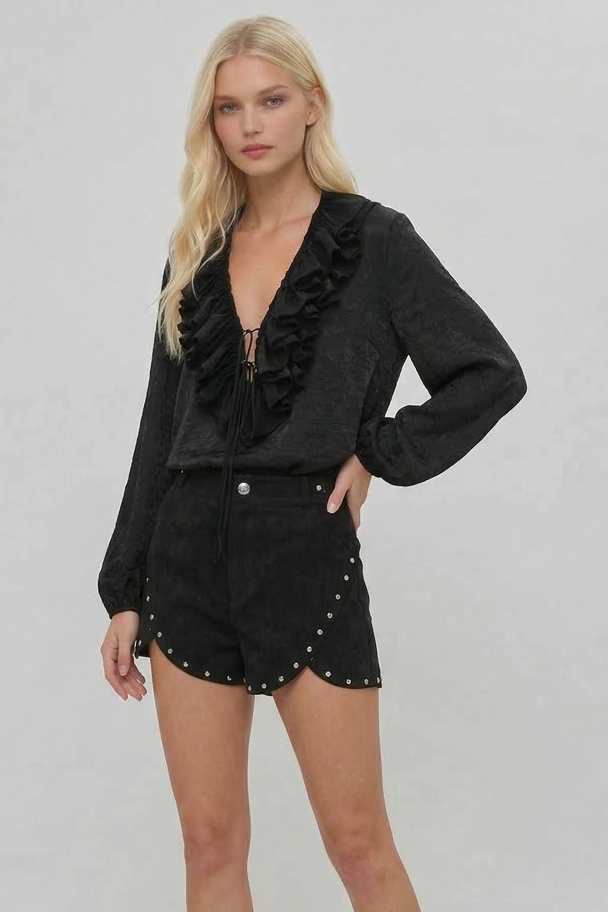 WISTERIA LANE - HEAVY WEIGHT STUDDED FAUX SUEDE SHORTS W2423PIA BLACK