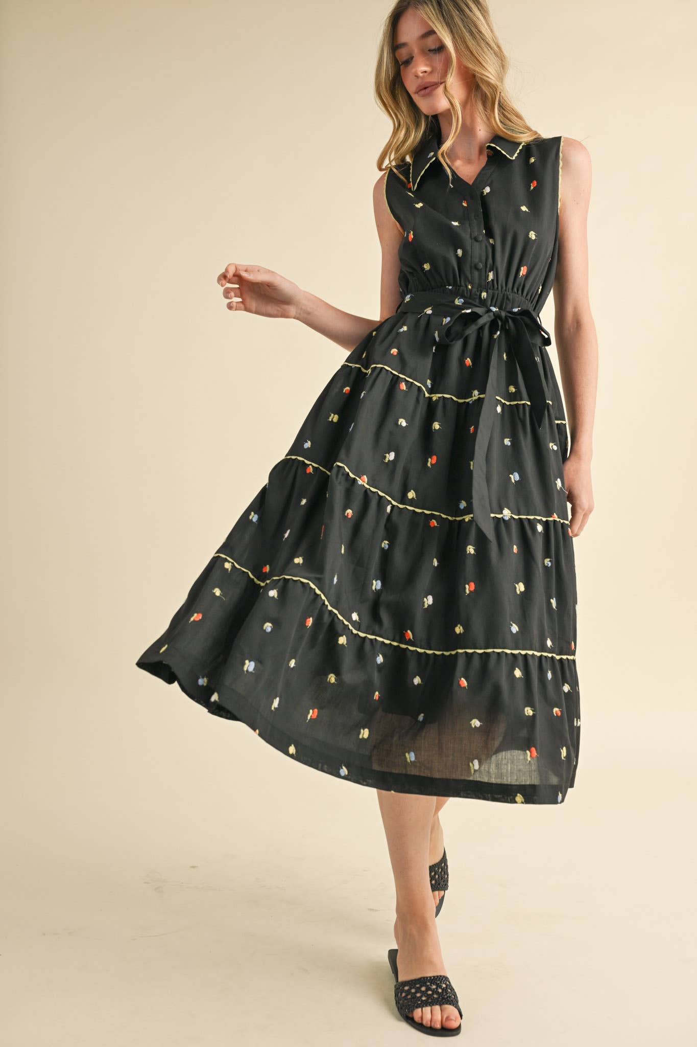 &MERCI - BUTTON DOWN EMBROIDERED MIDI DRESS MDR3592: Black Multi / M
