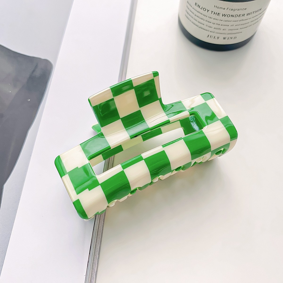 ACCITY - Checkerboard Hair Claw – Candy Color Acetate Look_CWMM10084