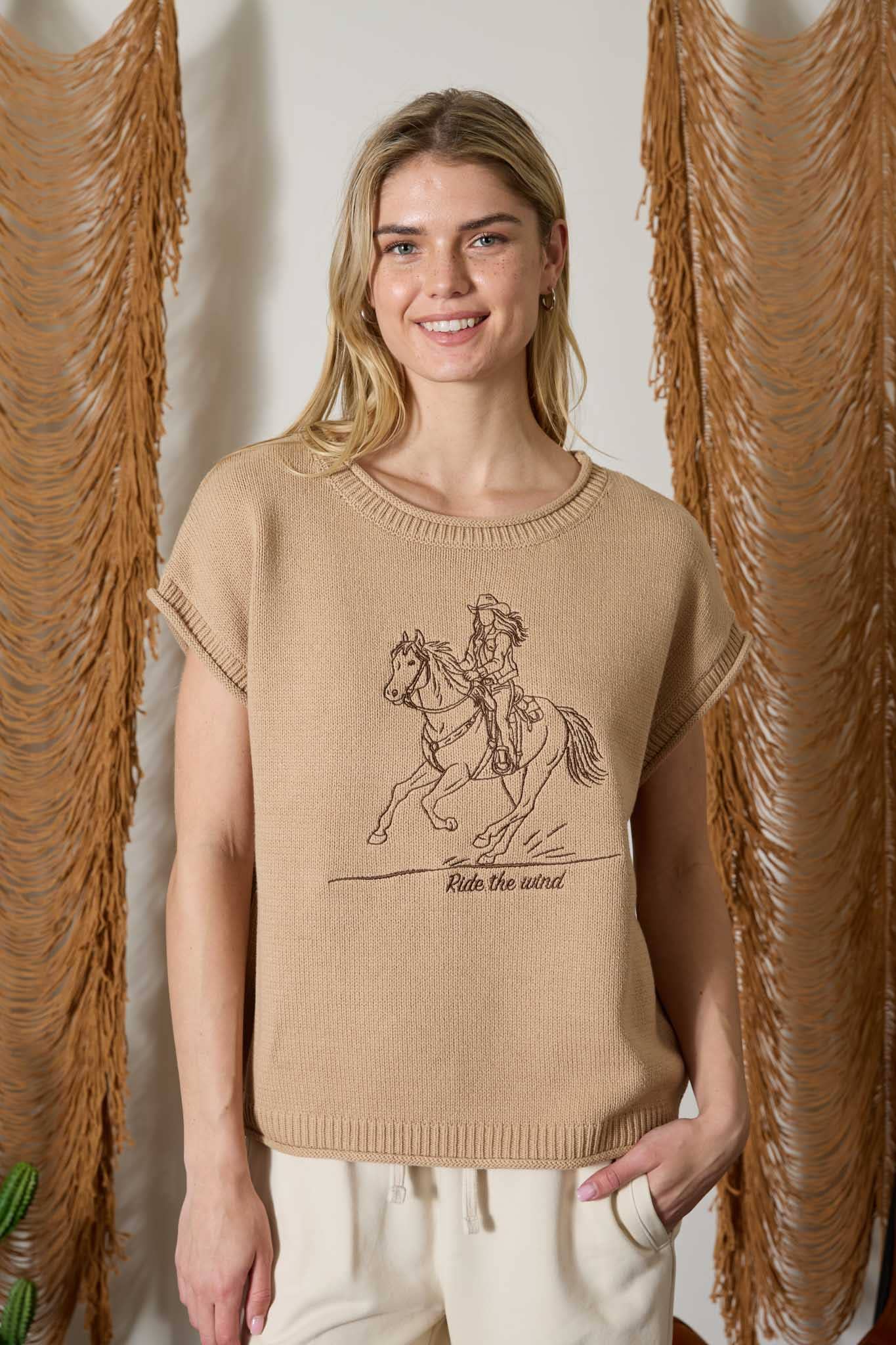 WESTERN EMBROIDERY SHORT SLEEVE KNIT SWEATER