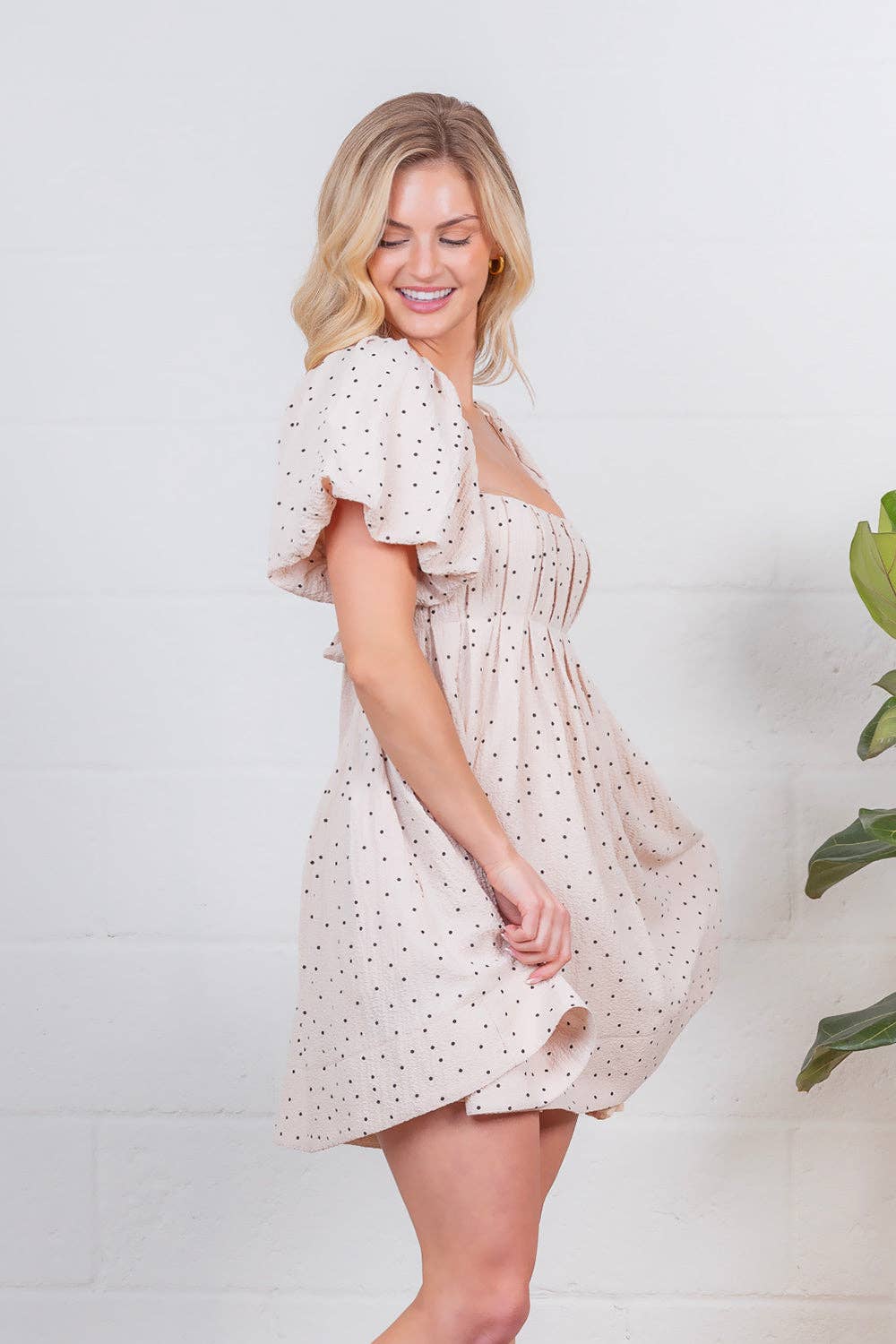 Taelynn - ZD48798T-Square neck short balloon sleeve back strap dress