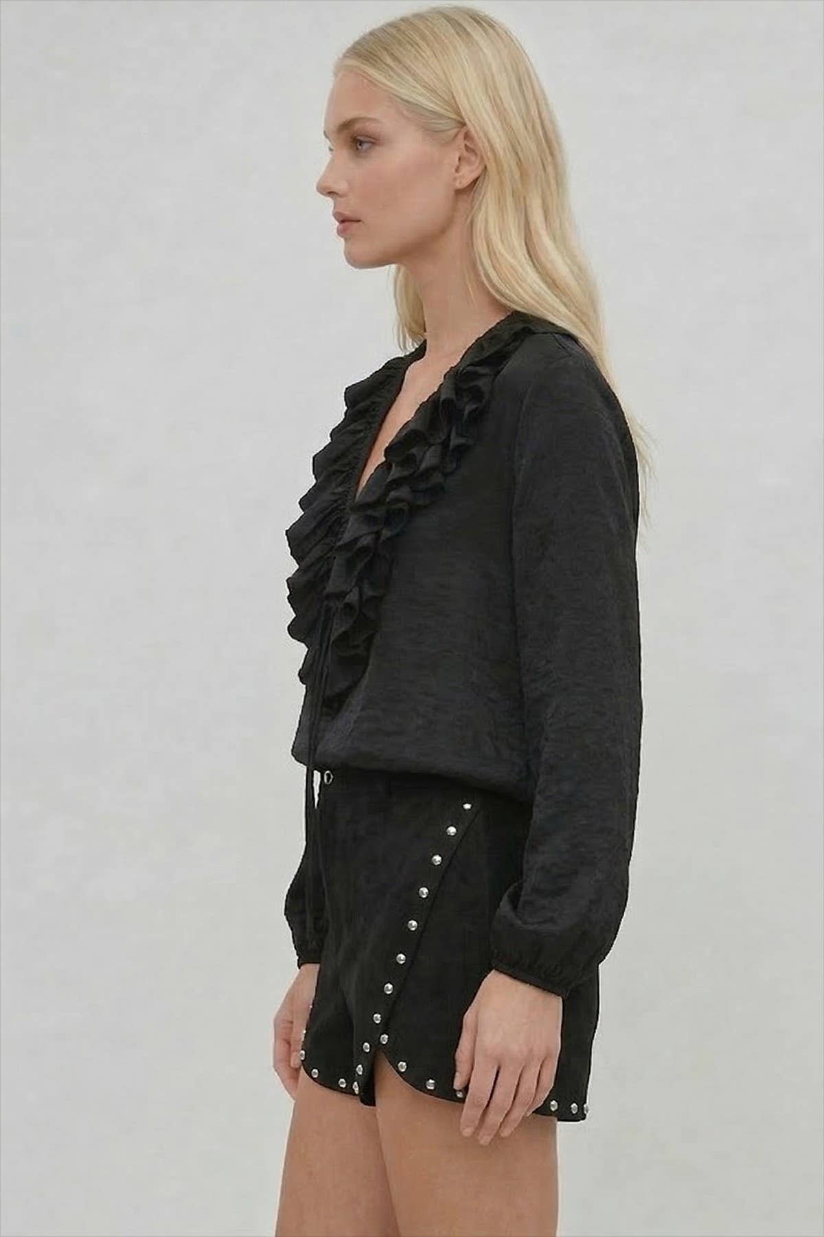 WISTERIA LANE - HEAVY WEIGHT STUDDED FAUX SUEDE SHORTS W2423PIA BLACK