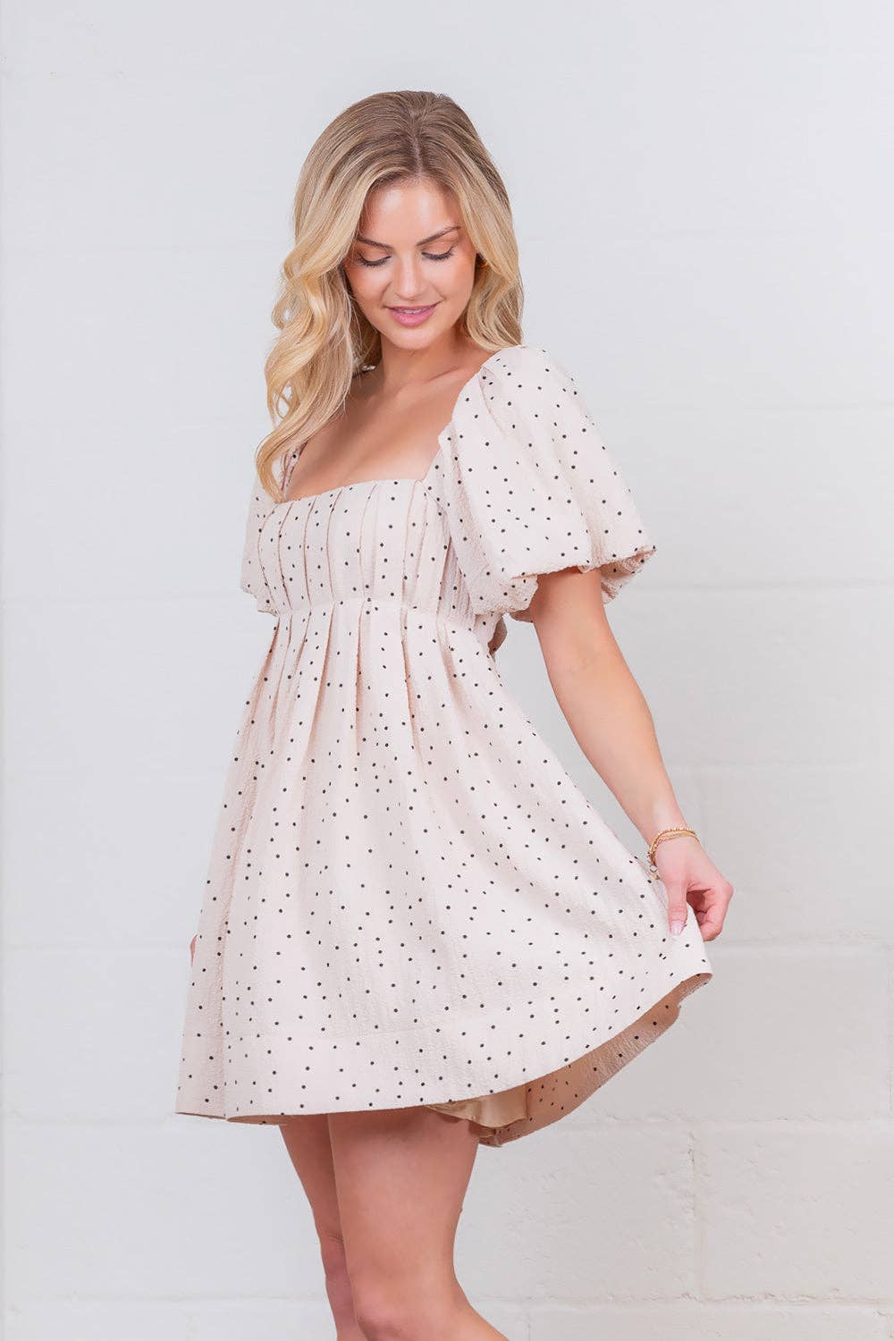 Taelynn - ZD48798T-Square neck short balloon sleeve back strap dress