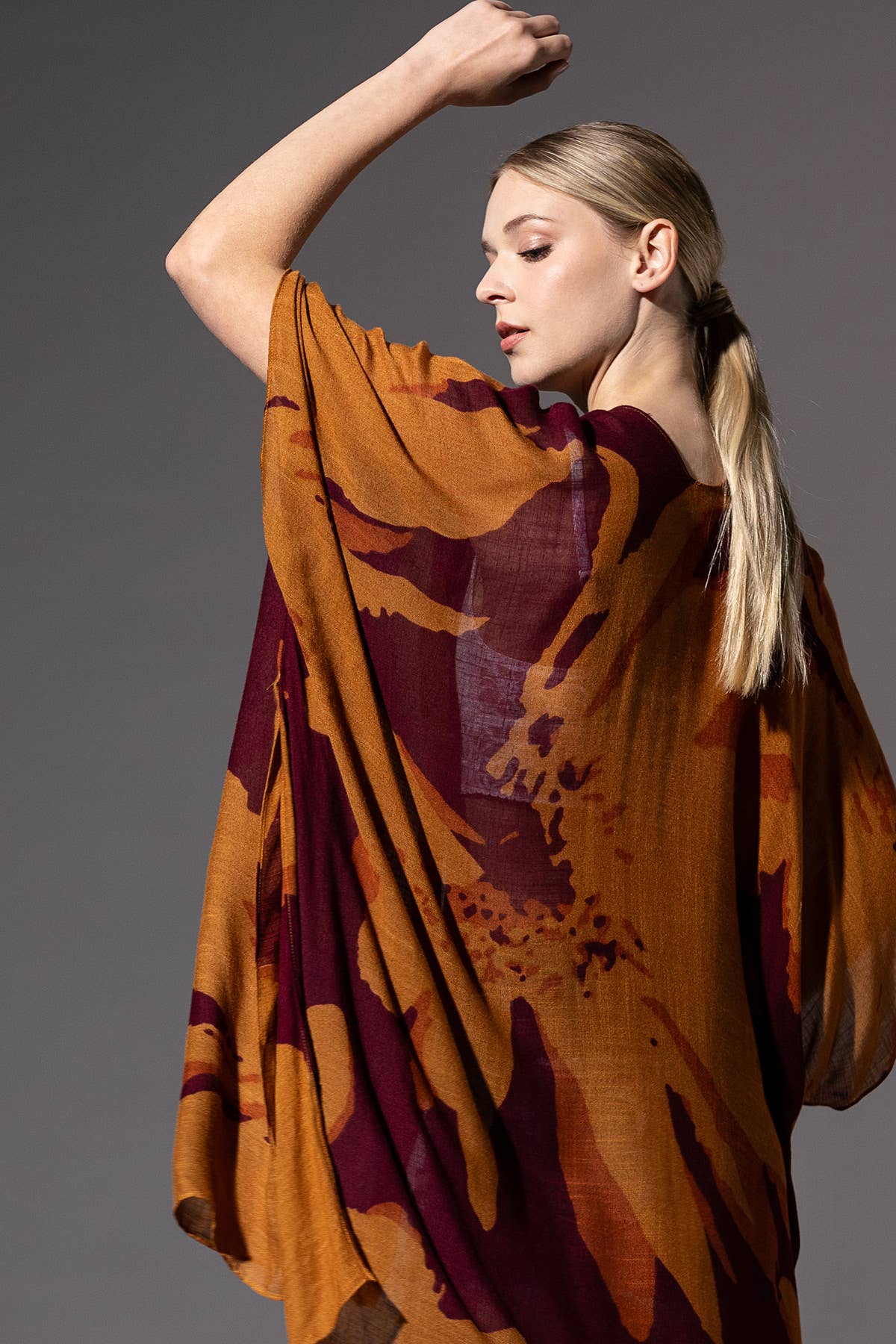 Urbanista - Sweeping Floral Kimono