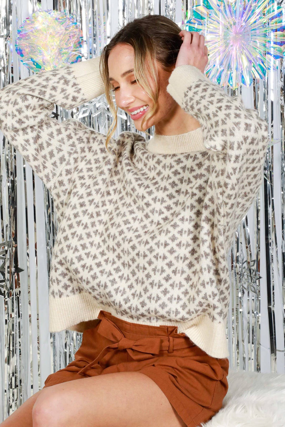 Vine & Love - Geometric Pattern Mock Neck Knitted Sweater Top VT81923