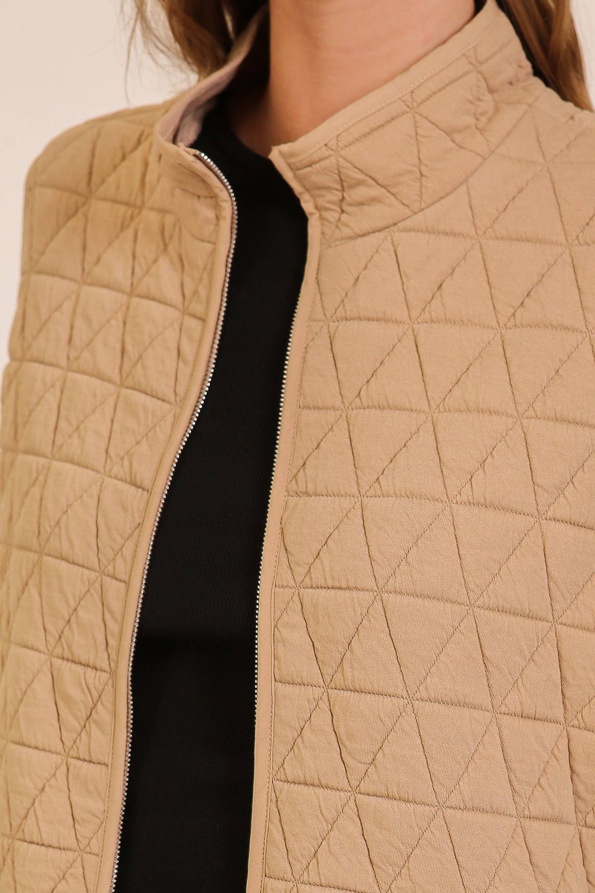 TIMING - Quilted Zip-Up Vest
