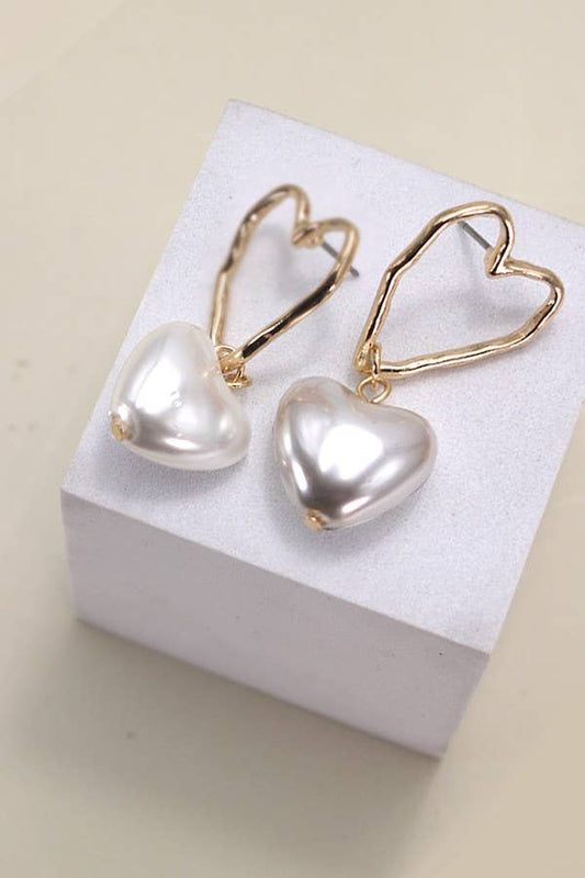 JOSSLYN by wall to wall - HAMMER HEART PEARL HEART DROP EARRINGS | 80E3222