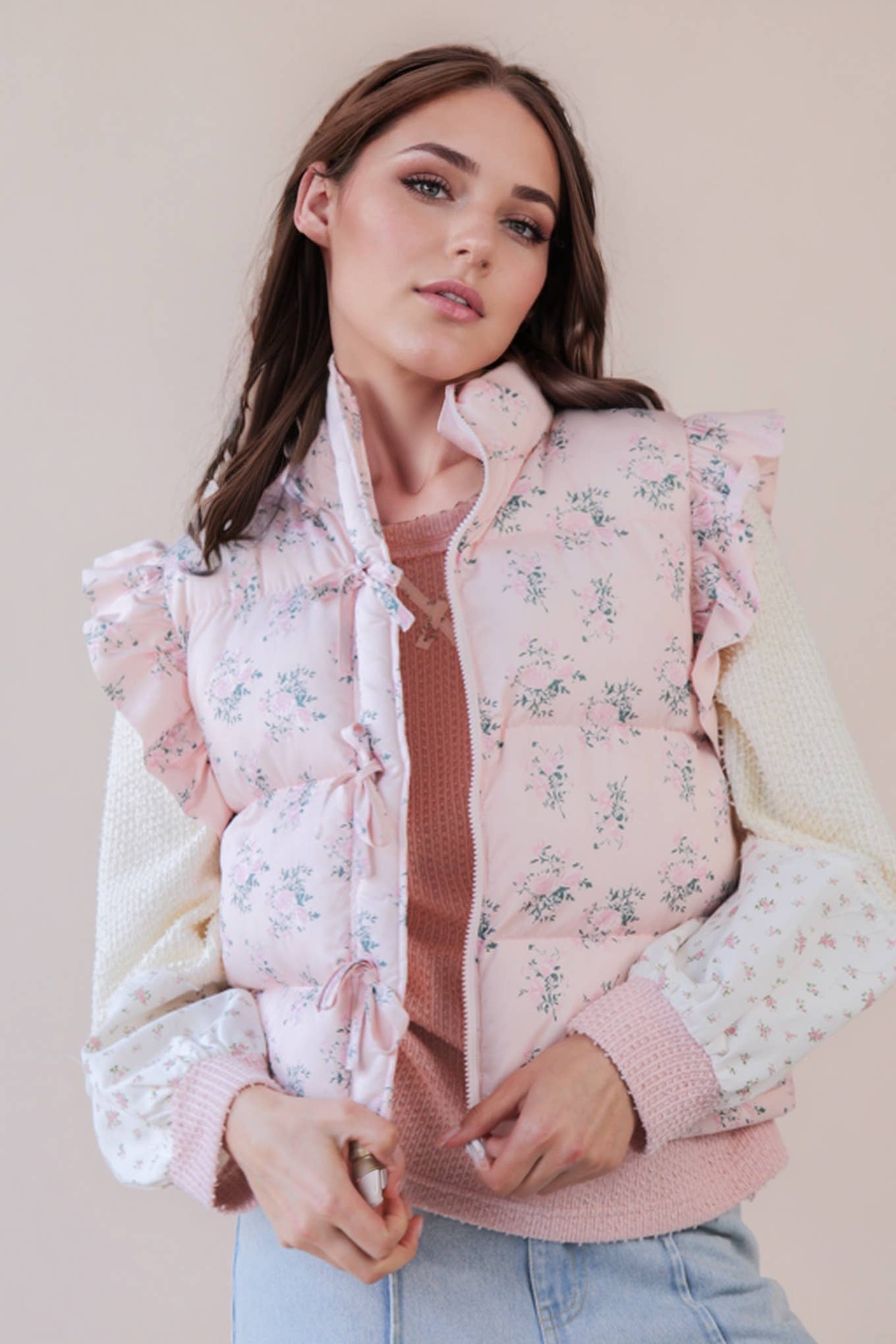 VERY J - NJ90385-Front Bow Ruffle Sleeve Puffer Vest