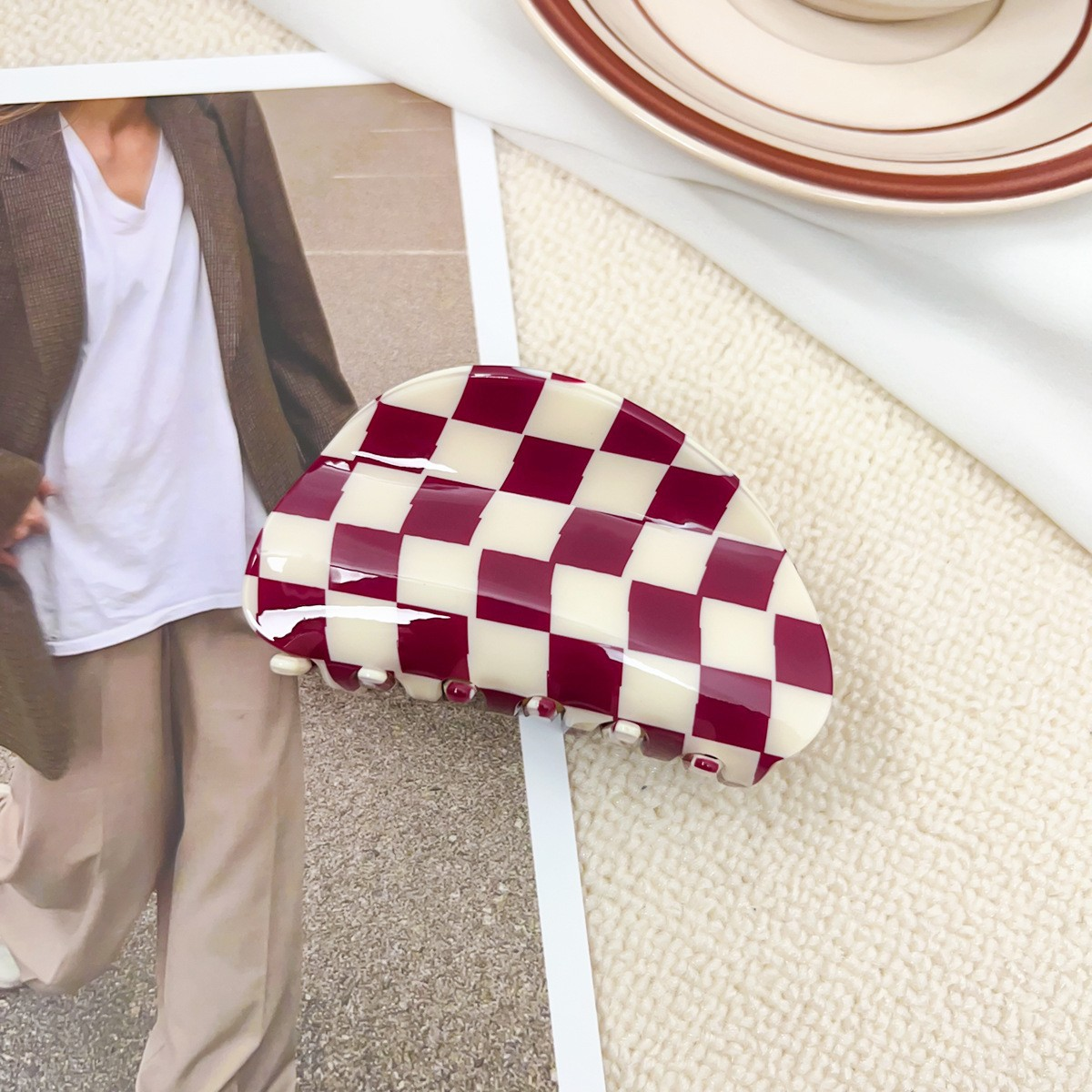 ACCITY - Checkerboard Hair Claw – Candy Color Acetate Look_CWMM10084