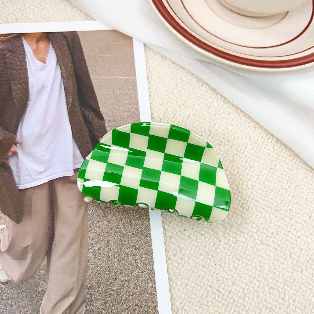 ACCITY - Checkerboard Hair Claw – Candy Color Acetate Look_CWMM10084