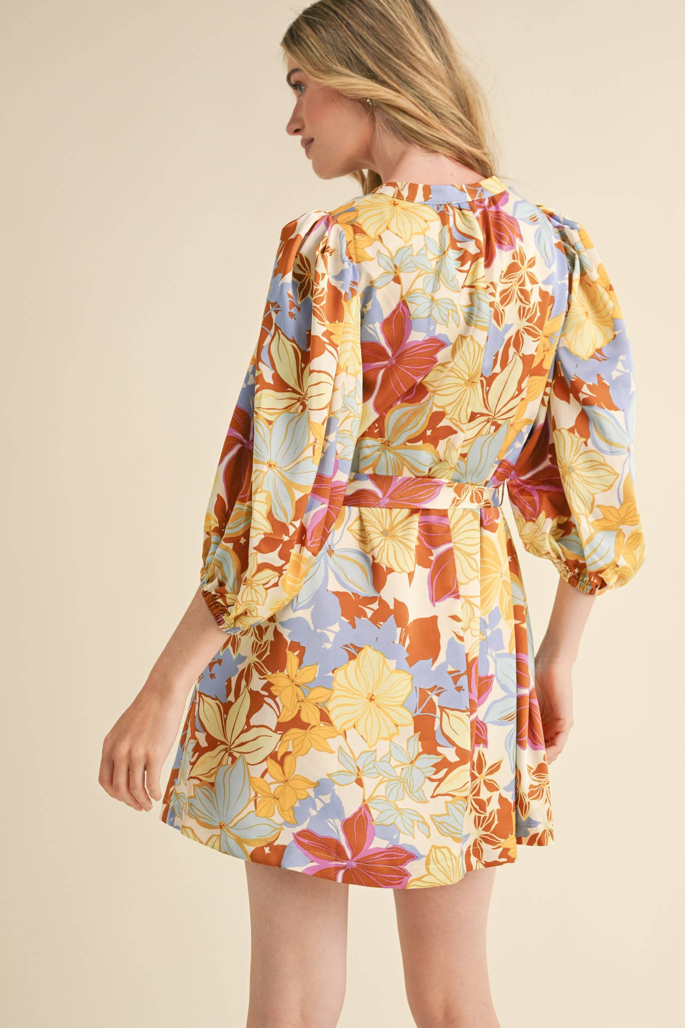 &MERCI - EXCLUSIVE PRINT PUFF SLEEVE TYING WAIST MINI DRESS MDR3353: Cream Multi Floral / M