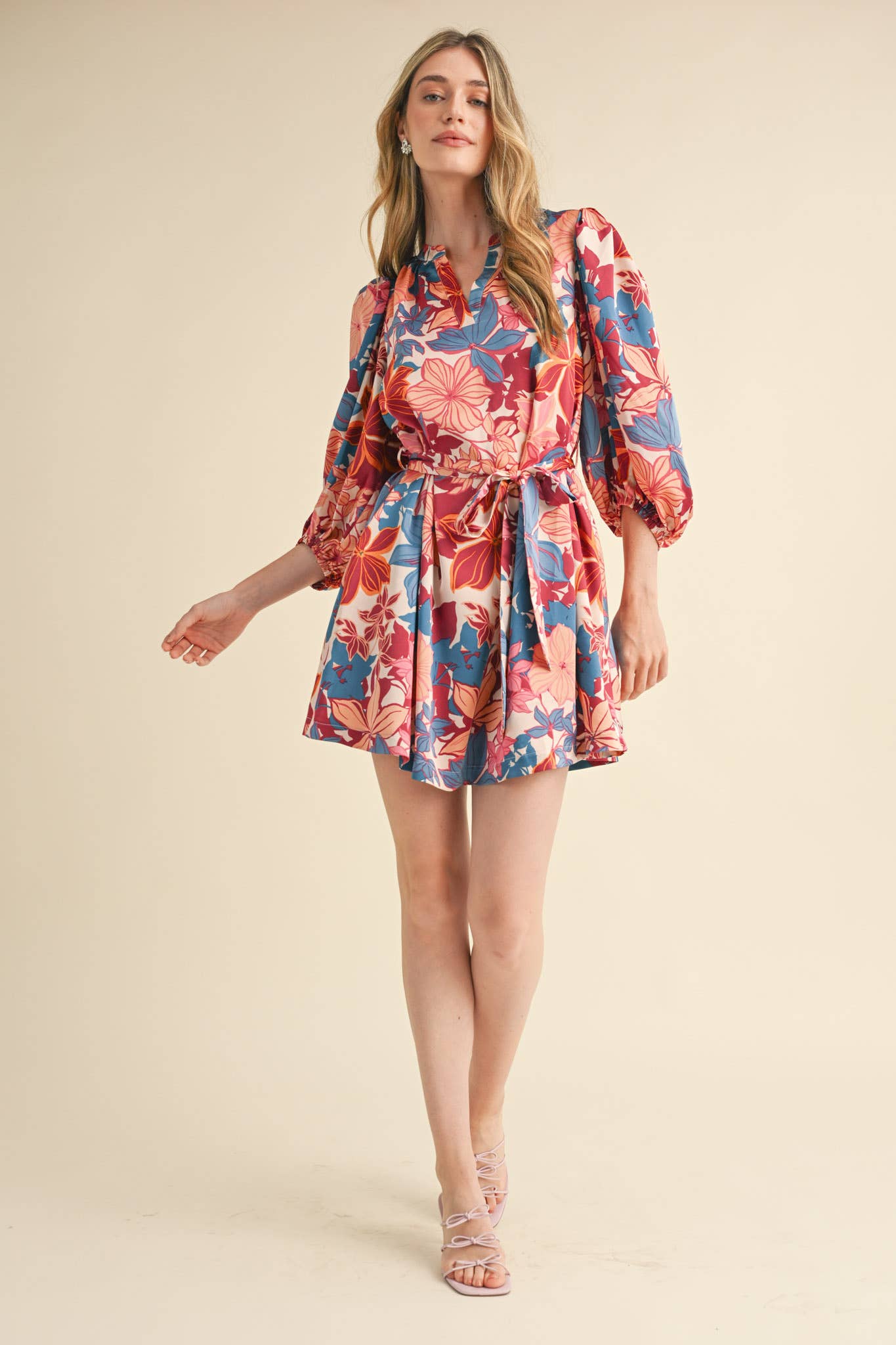 &MERCI - EXCLUSIVE PRINT PUFF SLEEVE TYING WAIST MINI DRESS MDR3353: Cream Multi Floral / M