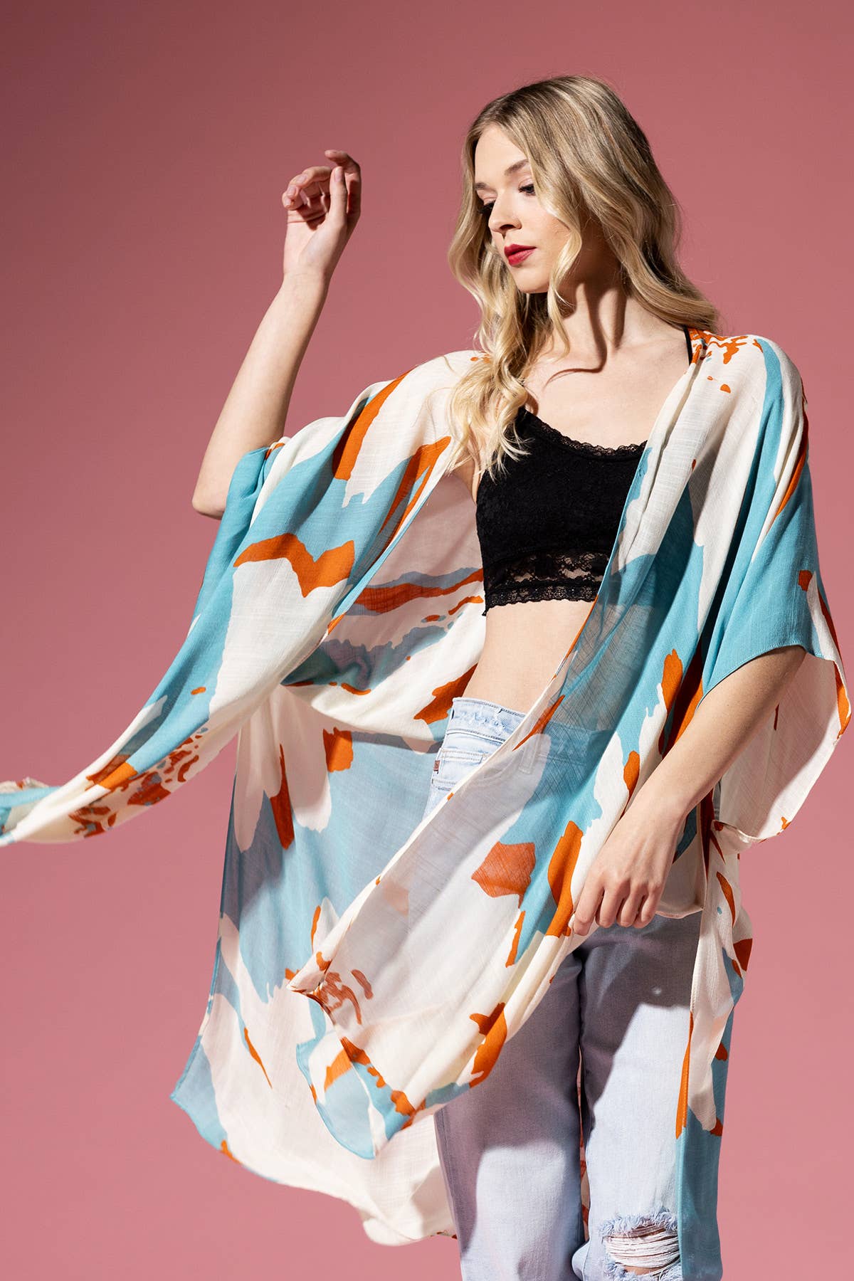Urbanista - Sweeping Floral Kimono