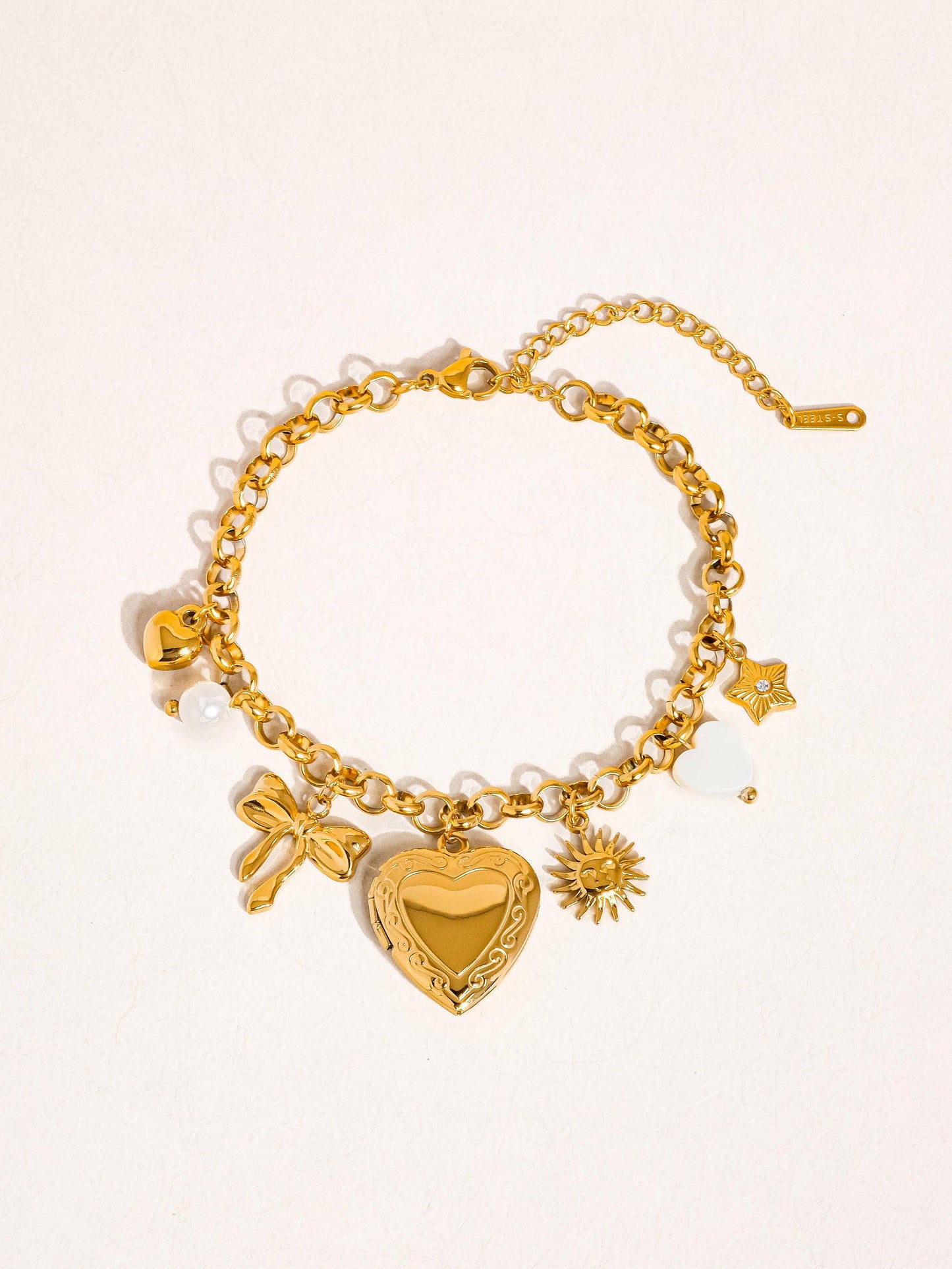 Flânerie by MAIQ - Eydn 18K Non-Tarnish Heart Locket Charm Bracelet