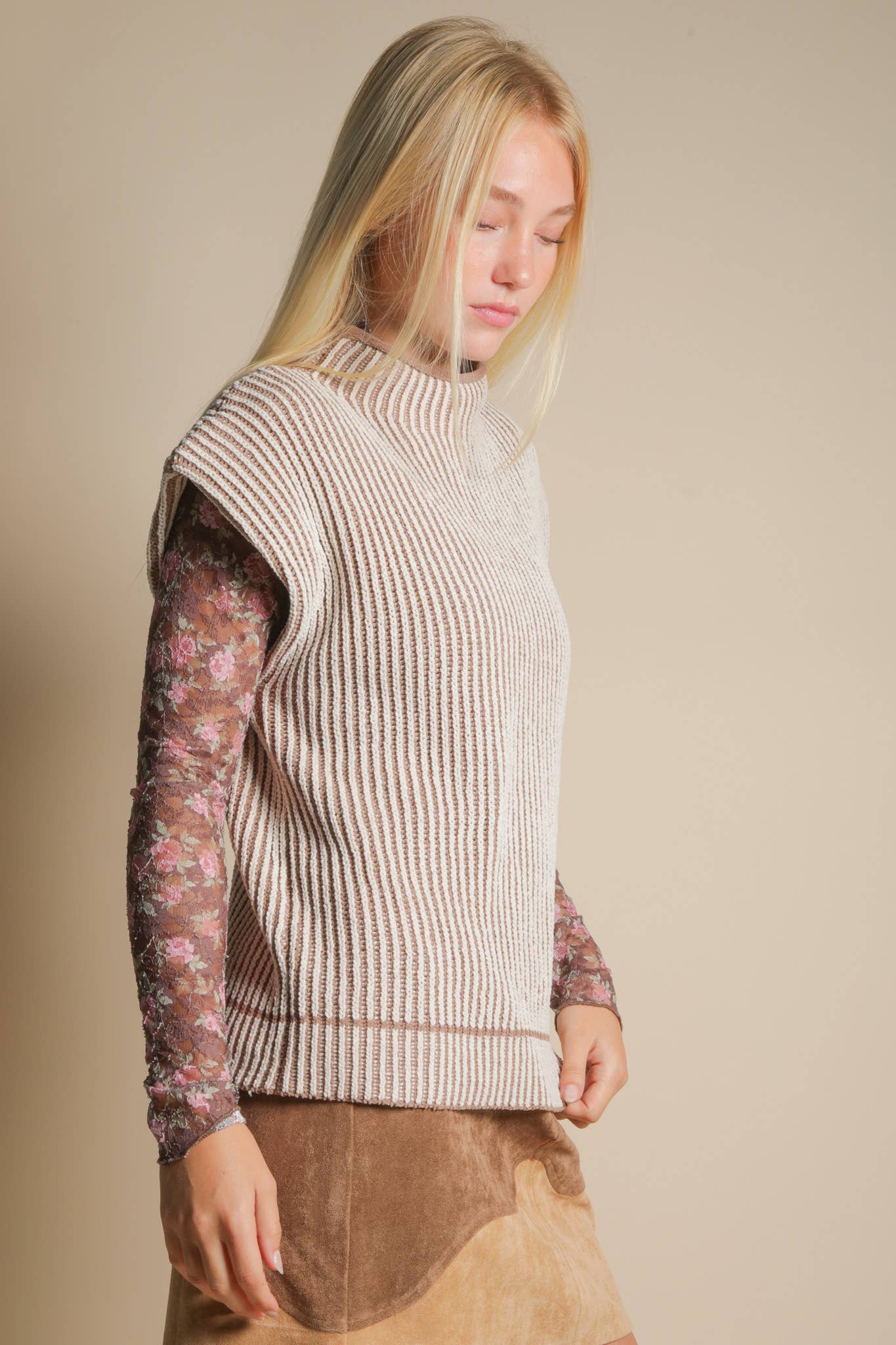 VERY J - 12W3388N-Two Tone Ribbed Knit Sweater Vest