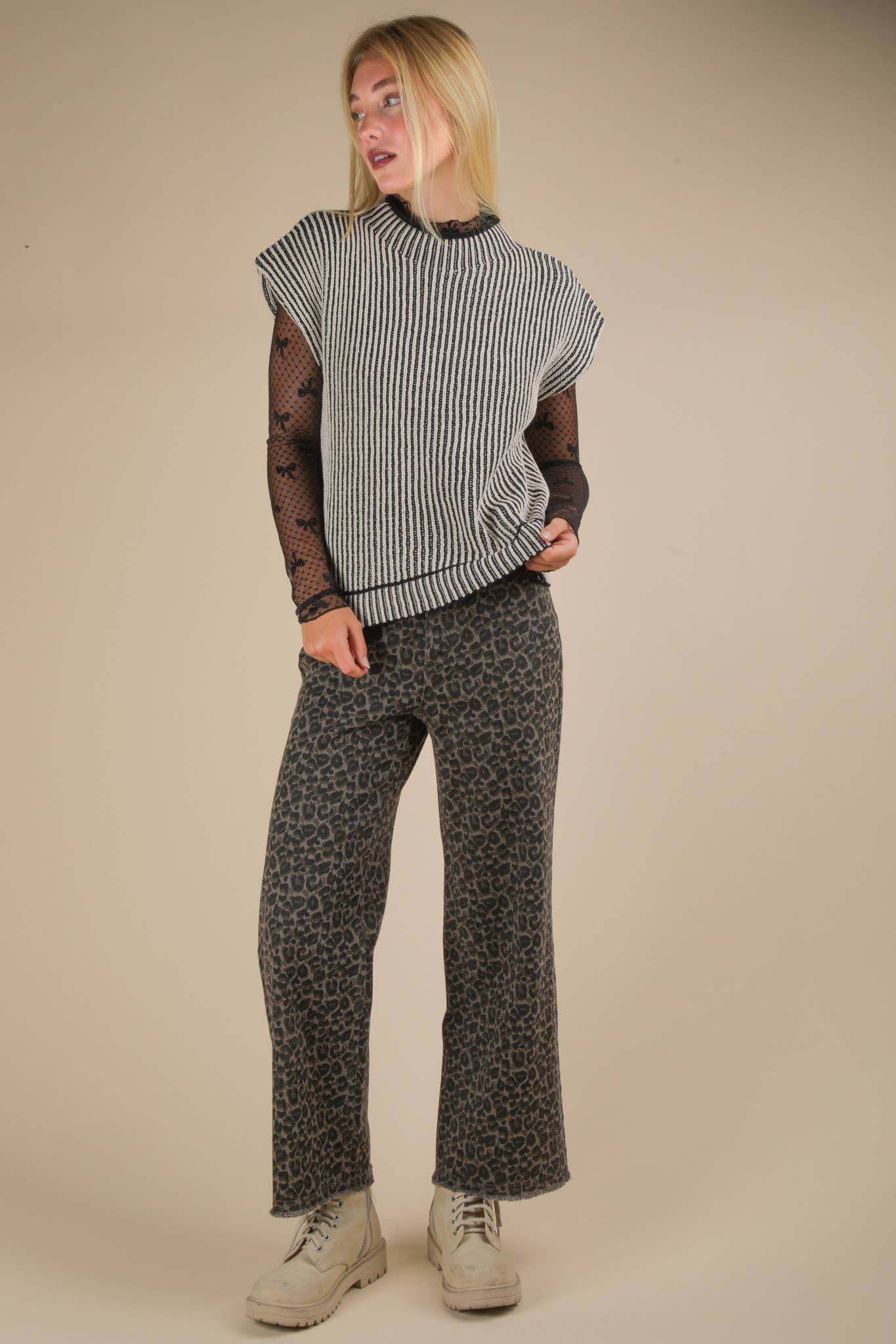 VERY J - 12W3388N-Two Tone Ribbed Knit Sweater Vest