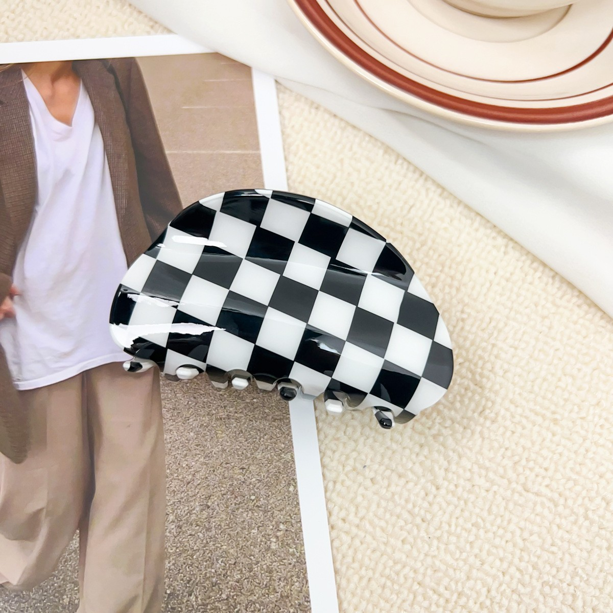 ACCITY - Checkerboard Hair Claw – Candy Color Acetate Look_CWMM10084