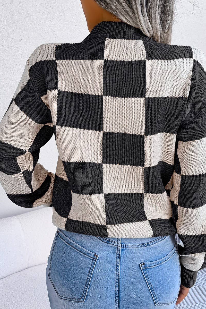 CHECKERED SWEATER